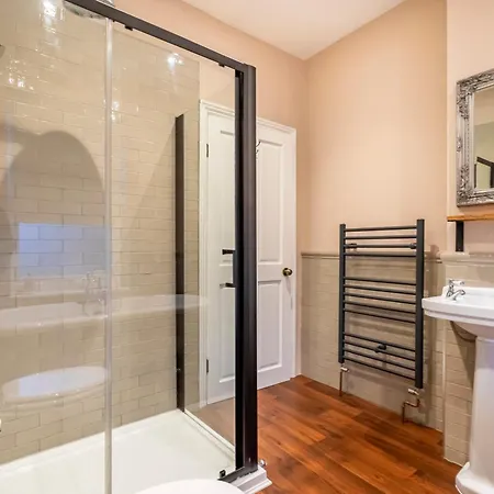 25 Compton Street Apartamento *